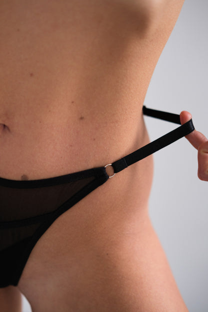 SENSUAL-String